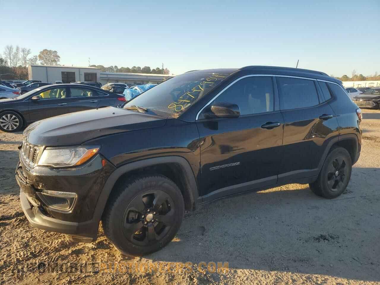 3C4NJDBB4HT635357 JEEP COMPASS 2017