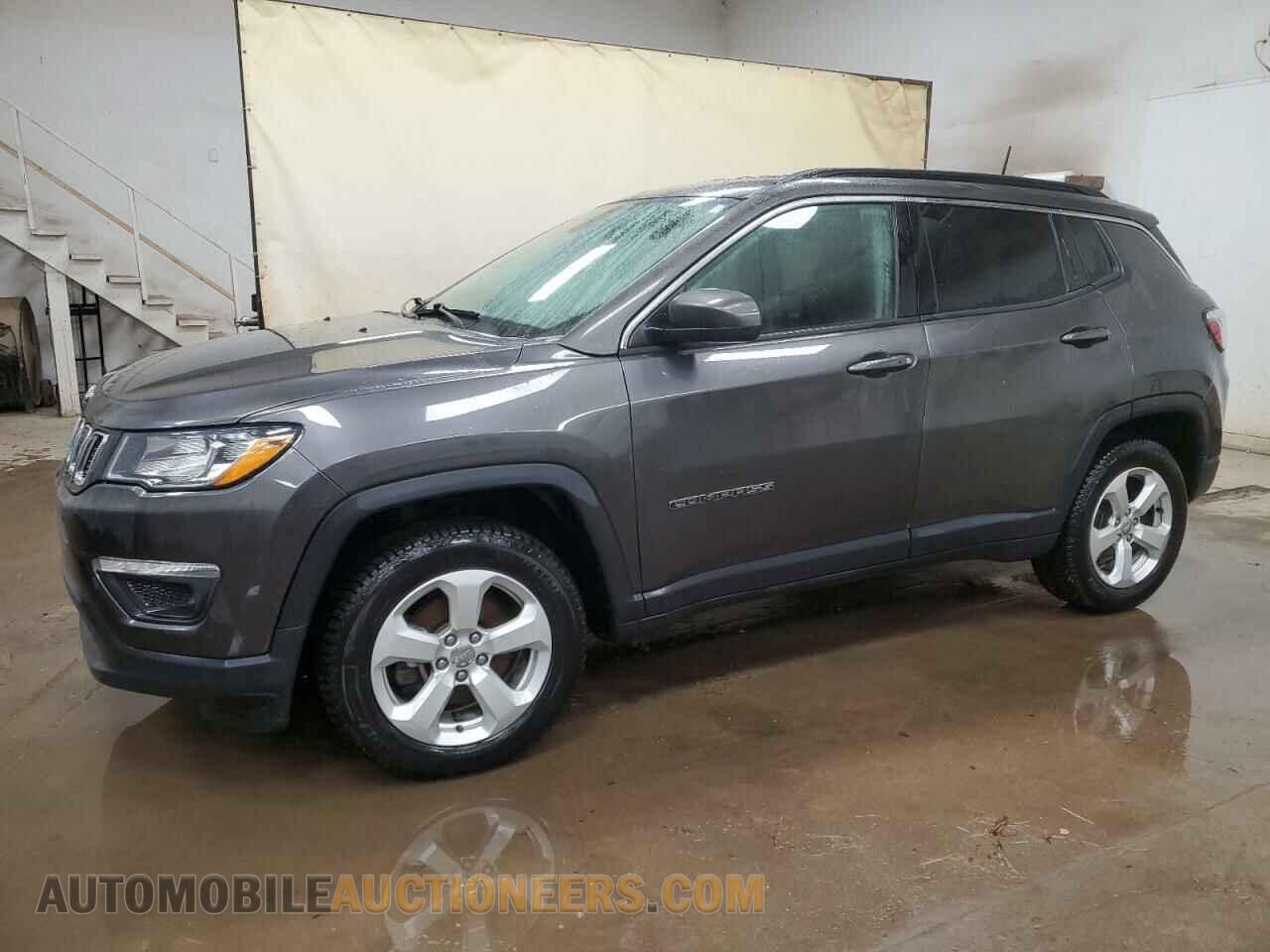 3C4NJDBB7HT692586 JEEP COMPASS 2017