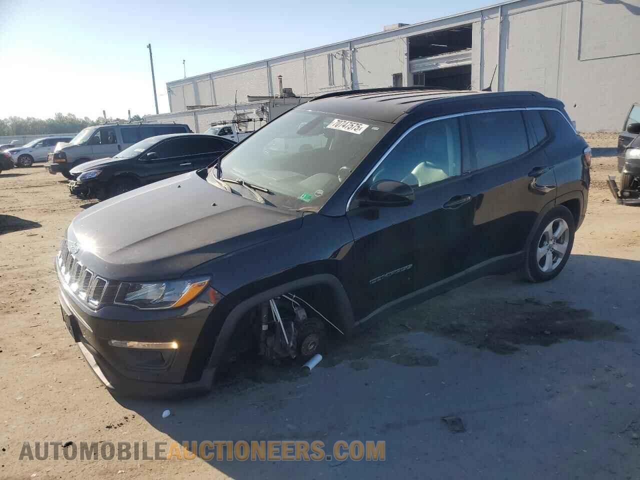 3C4NJDBB8HT660911 JEEP COMPASS 2017
