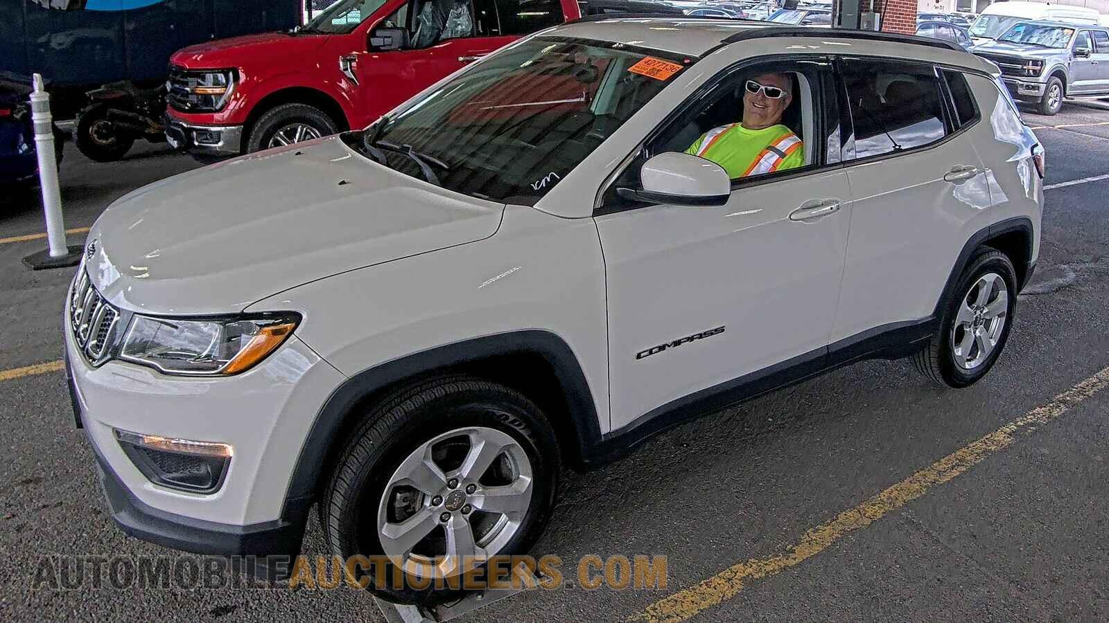 3C4NJDBB8HT692404 Jeep Compass 2017