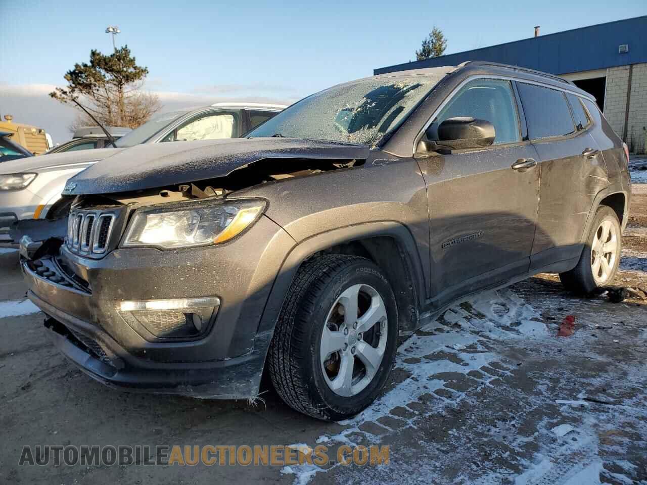 3C4NJDBB9HT641882 JEEP COMPASS 2017