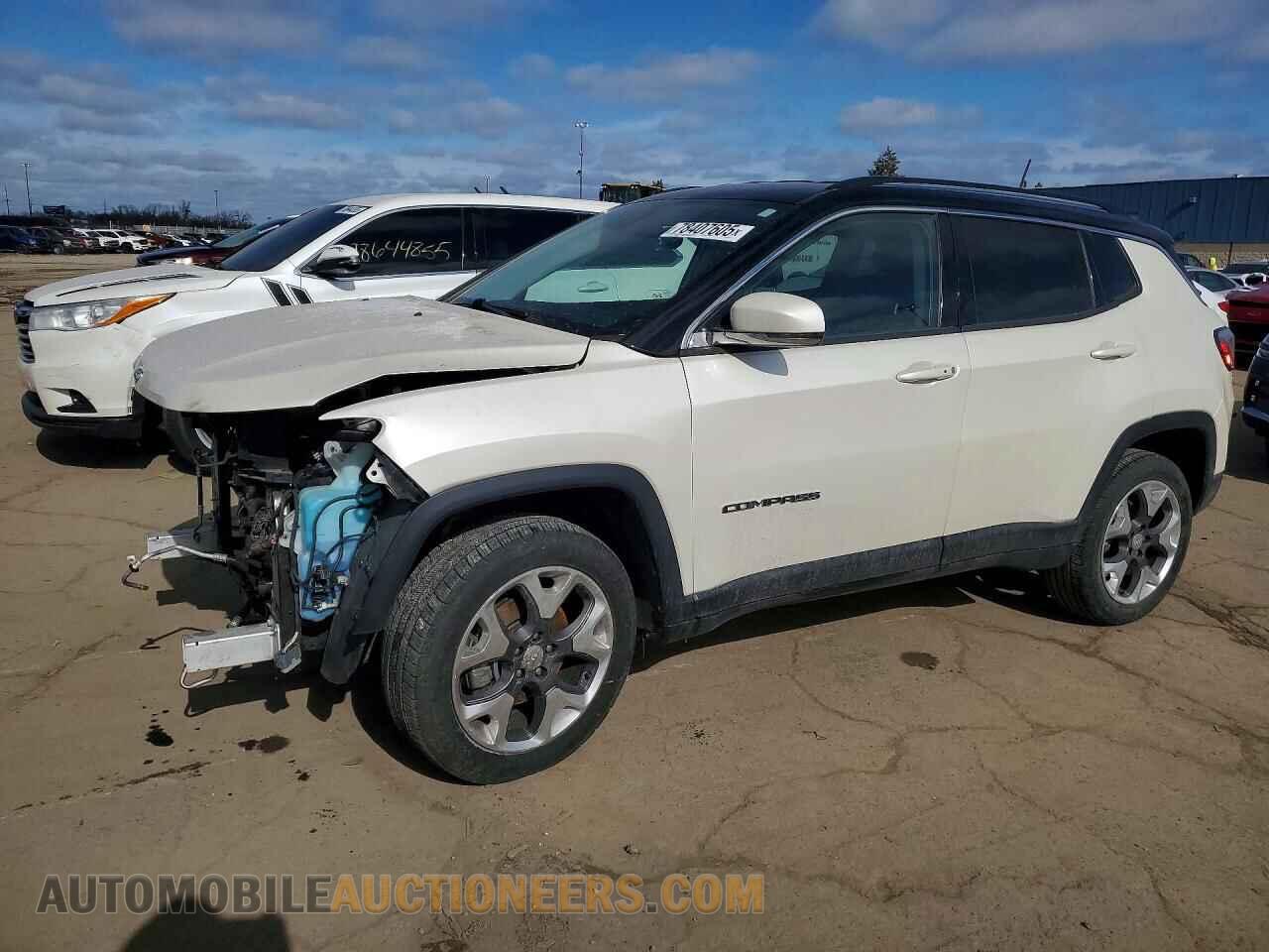 3C4NJDCB0KT817708 JEEP COMPASS 2019