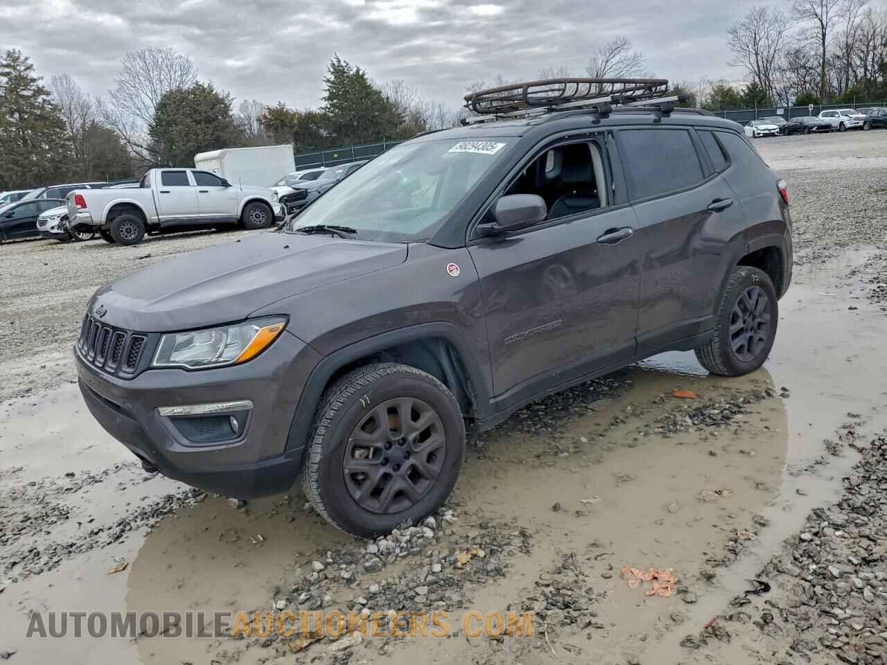 3C4NJDDB5HT674813 JEEP COMPASS 2017