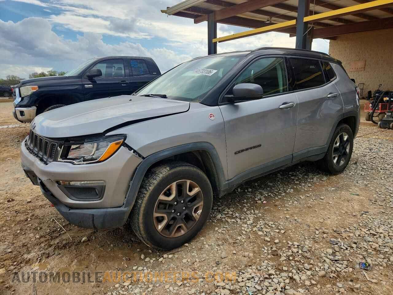 3C4NJDDBXHT681000 JEEP COMPASS 2017