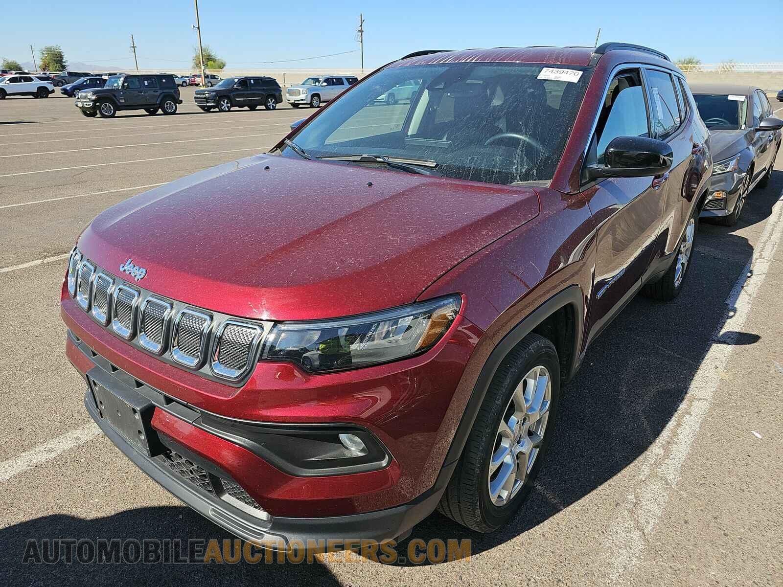3C4NJDFB8NT205708 Jeep Compass 2022