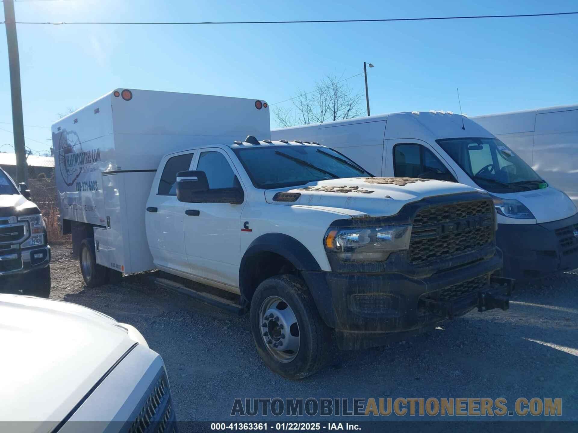 3C7WRNFL0PG605384 RAM 5500 CHASSIS 2023
