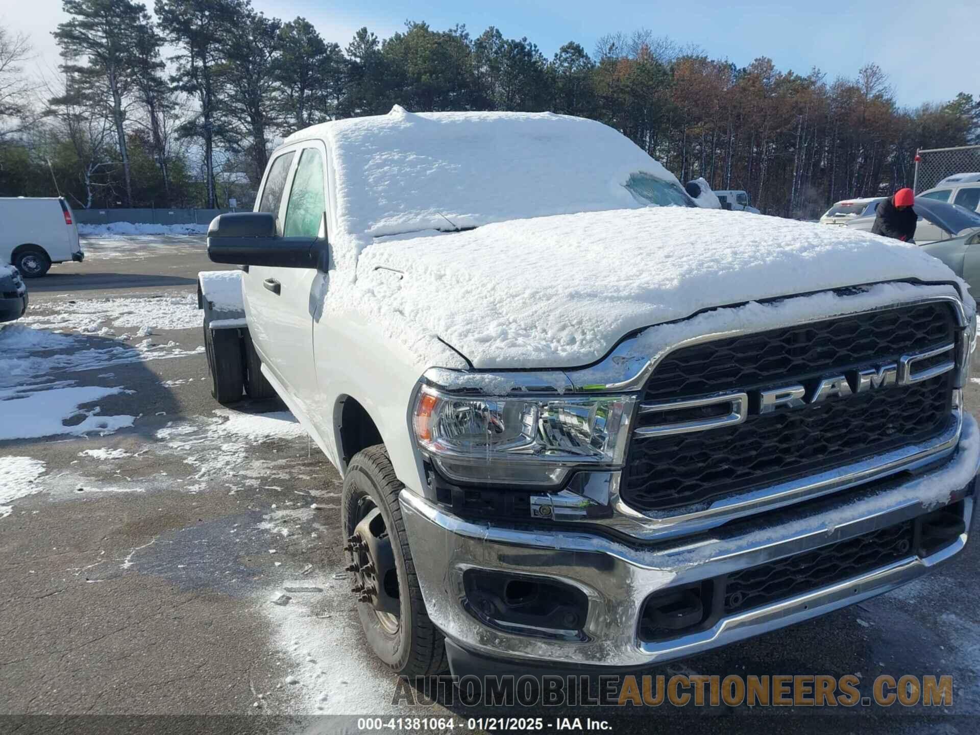 3C7WRTCL1NG382889 RAM 3500 CHASSIS 2022