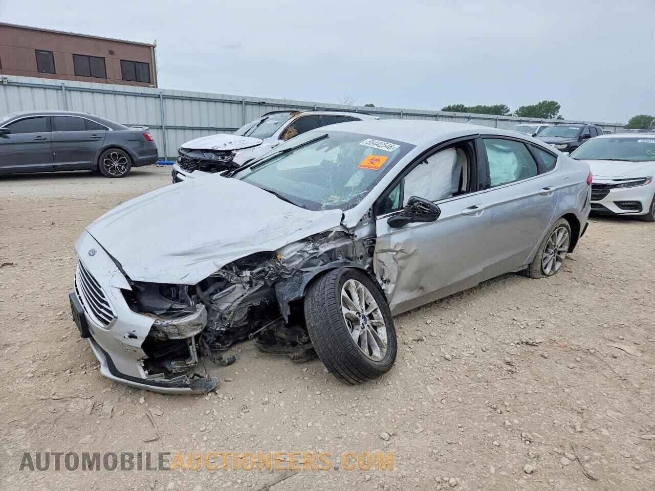 3FA6P0HD2KR143473 FORD FUSION 2019