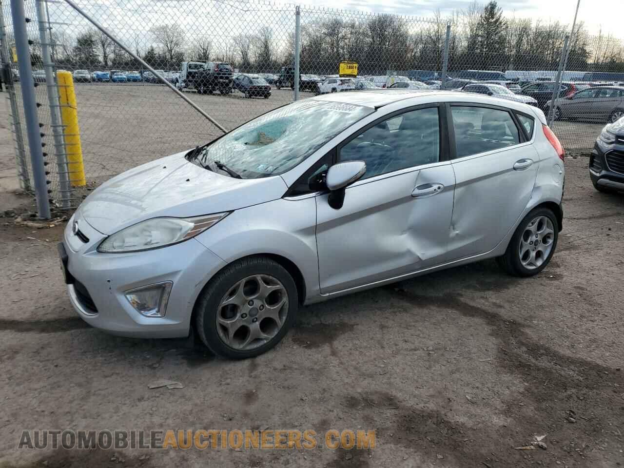 3FADP4FJ9DM217821 FORD FIESTA 2013