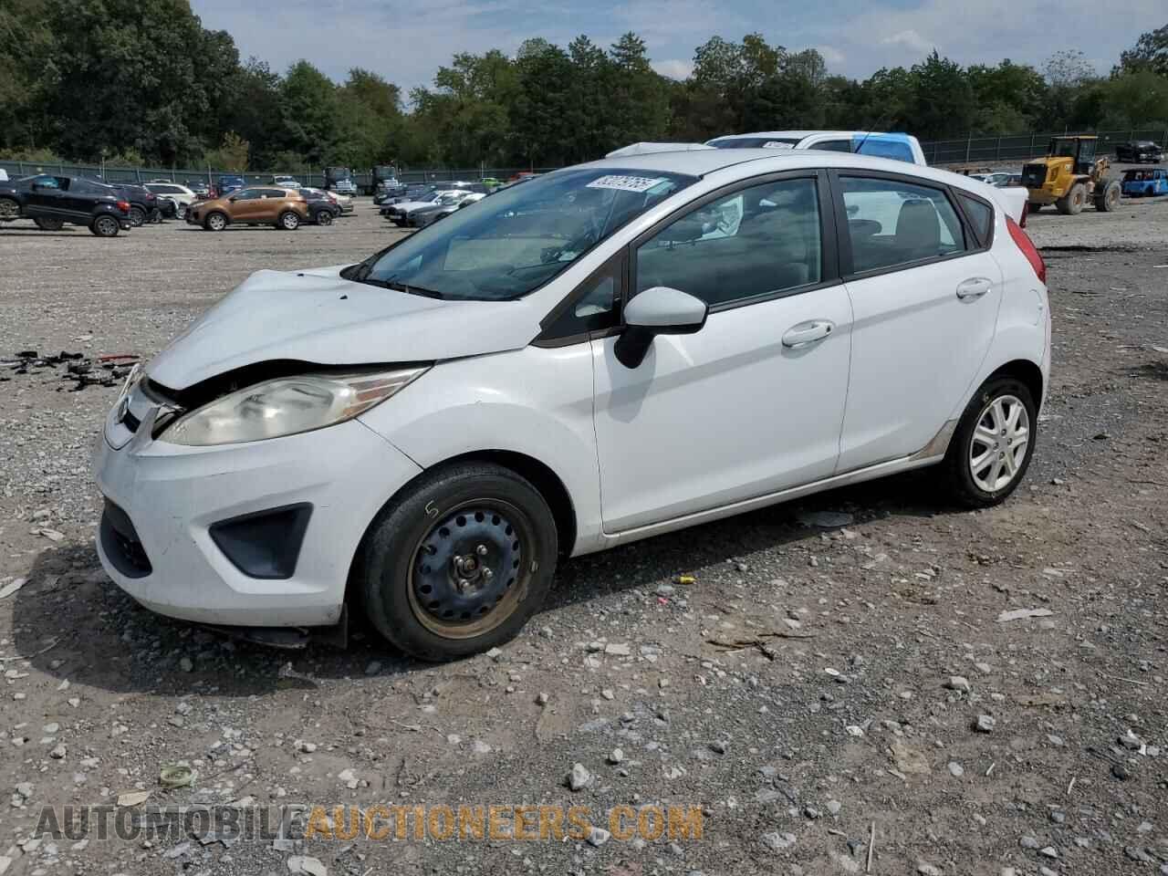 3FADP4TJ2DM215218 FORD FIESTA 2013
