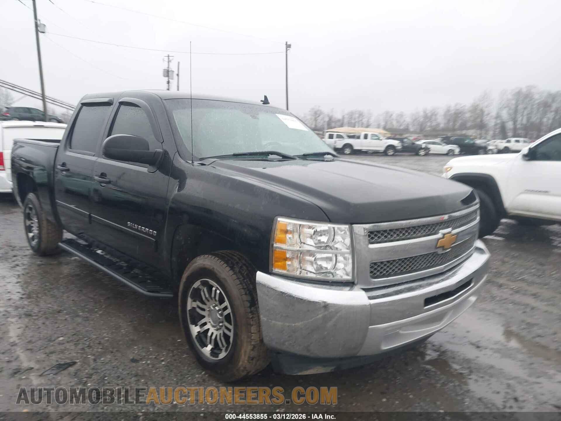 3GCPCSE01DG192945 CHEVROLET SILVERADO 1500 2013