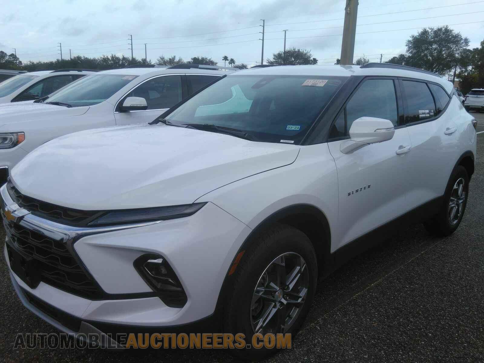 3GNKBDR43PS204768 Chevrolet Blazer 2023