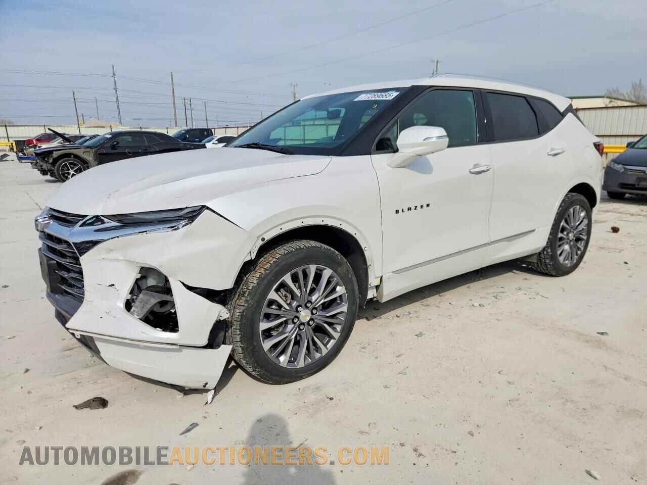 3GNKBFRS3MS509015 CHEVROLET BLAZER 2021