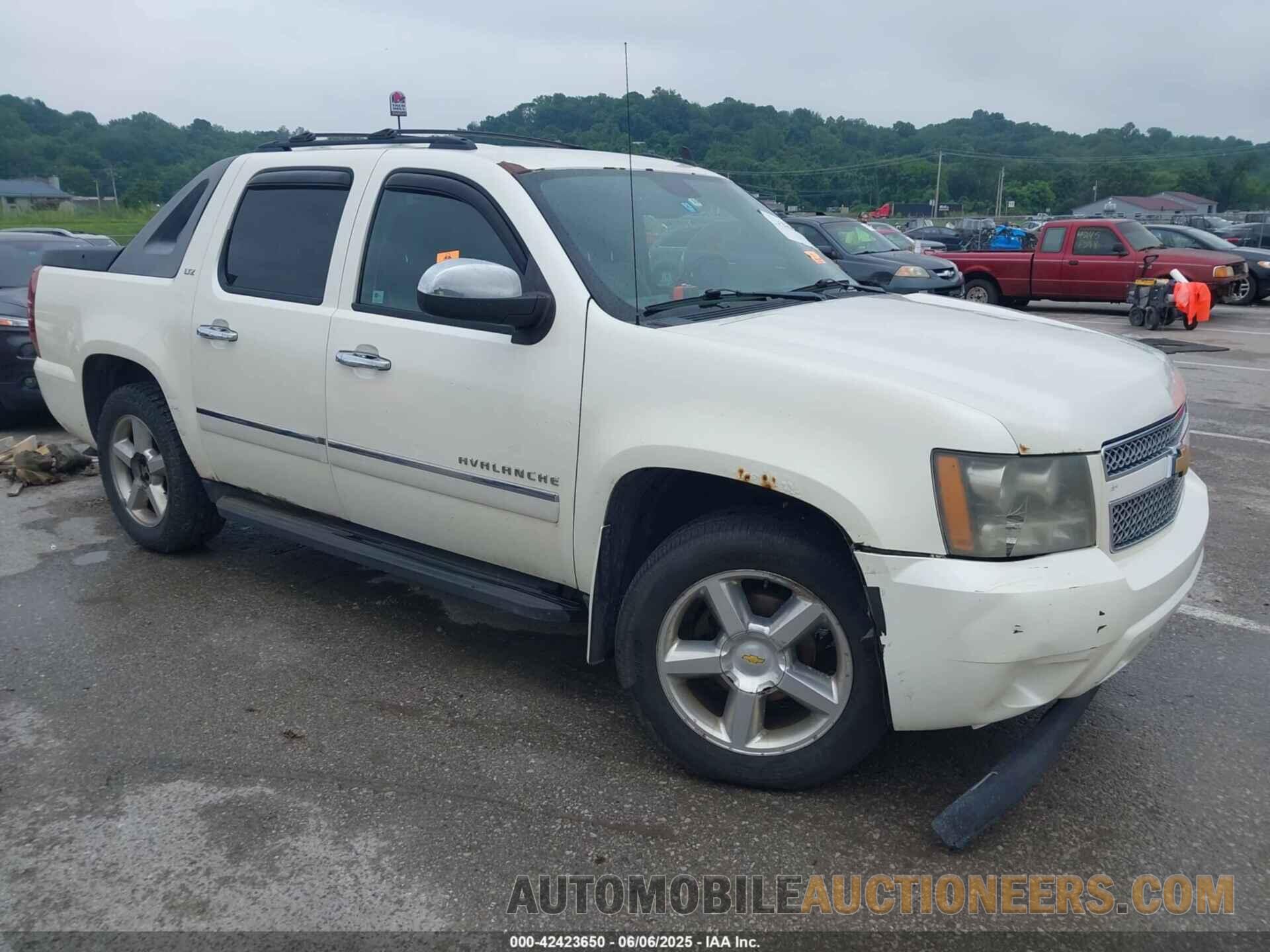 3GNTKGE30BG202958 CHEVROLET AVALANCHE 1500 2011