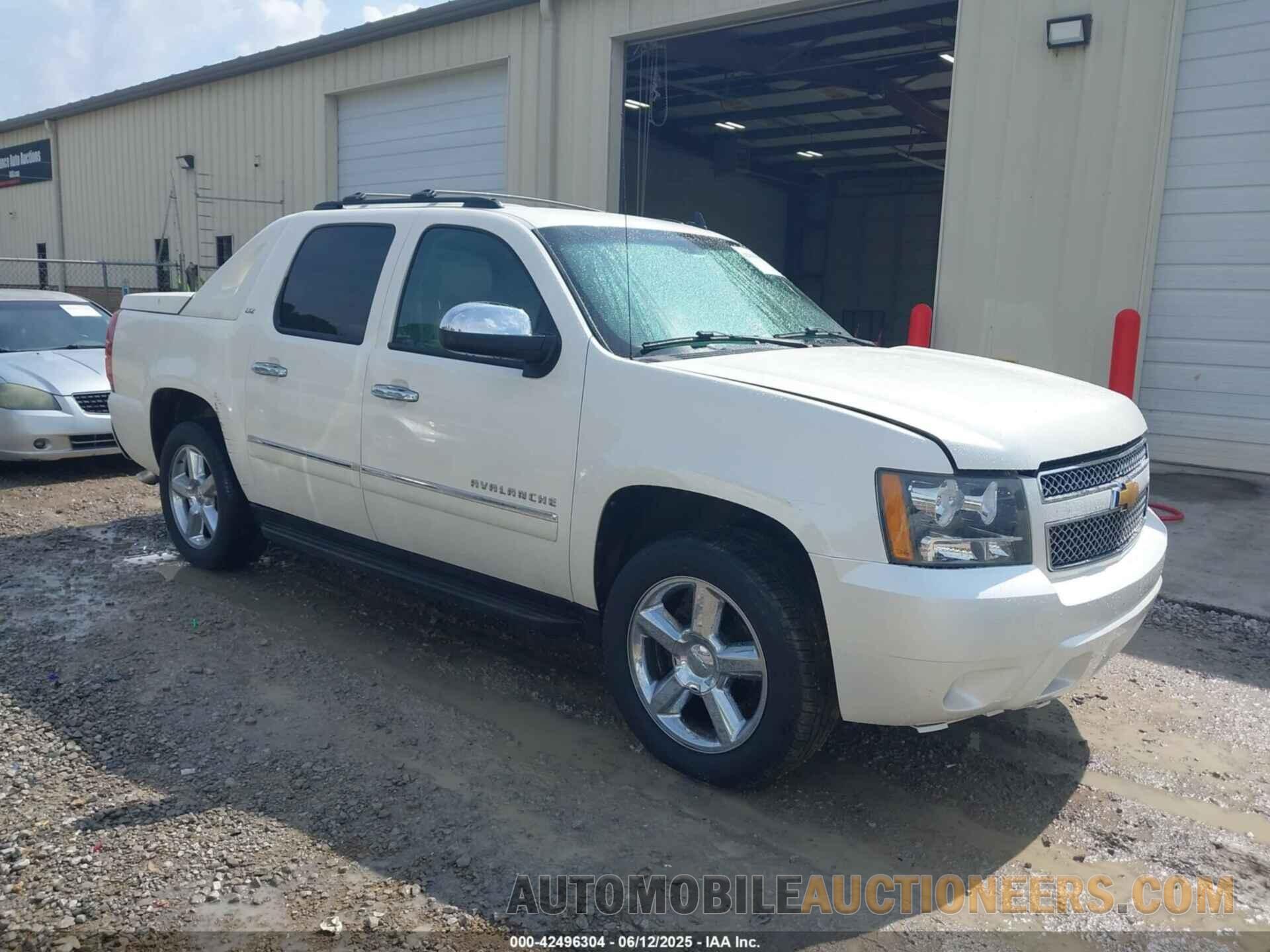 3GNTKGE74CG171976 CHEVROLET AVALANCHE 1500 2012