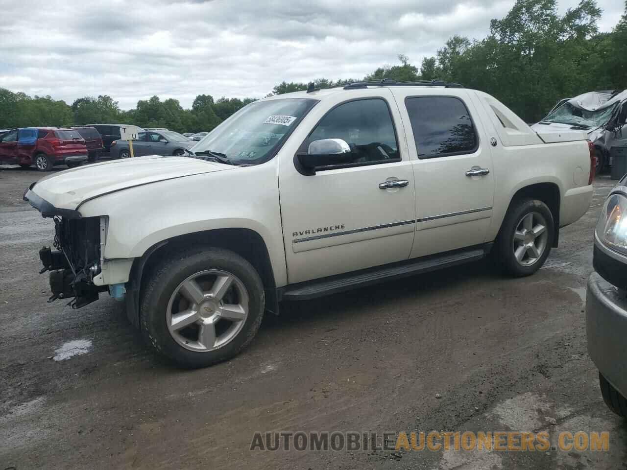 3GNTKGE77DG277811 CHEVROLET AVALANCHE 2013