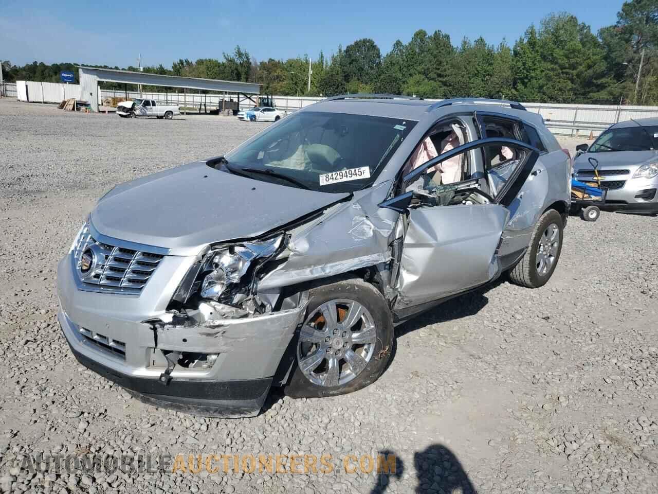 3GYFNBE33FS545406 CADILLAC SRX 2015