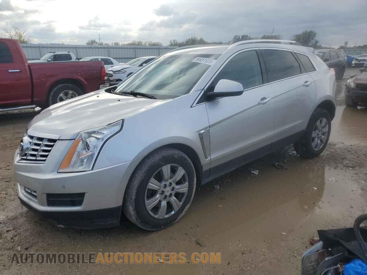 3GYFNBE34FS564708 CADILLAC SRX 2015