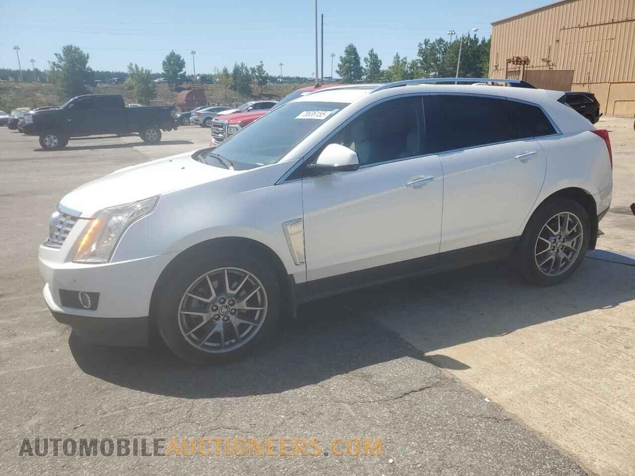 3GYFNCE3XFS560734 CADILLAC SRX 2015