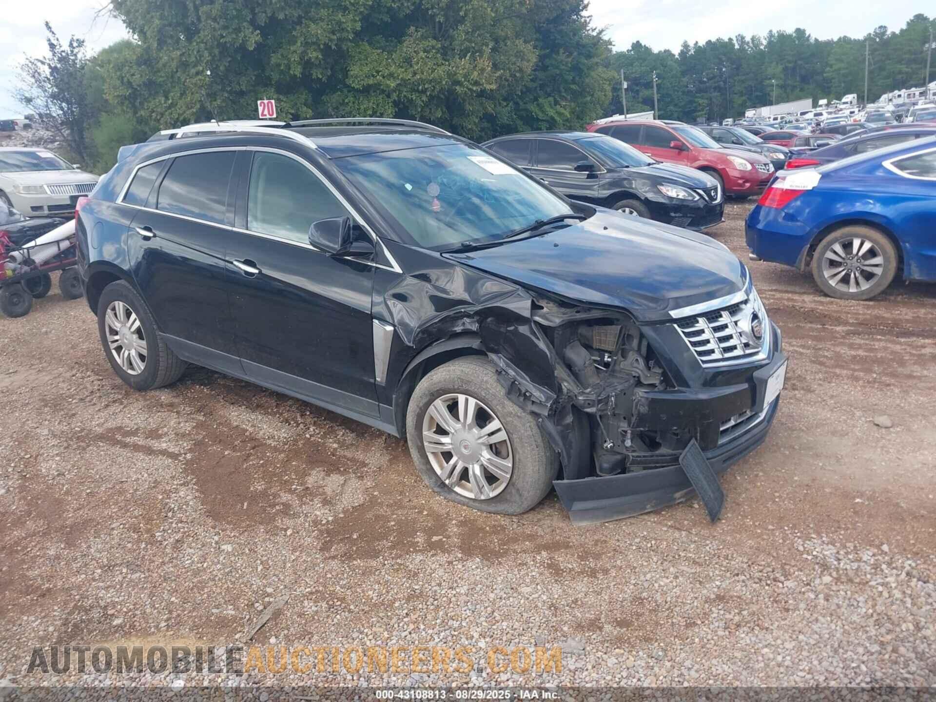3GYFNEE33FS608635 CADILLAC SRX 2015