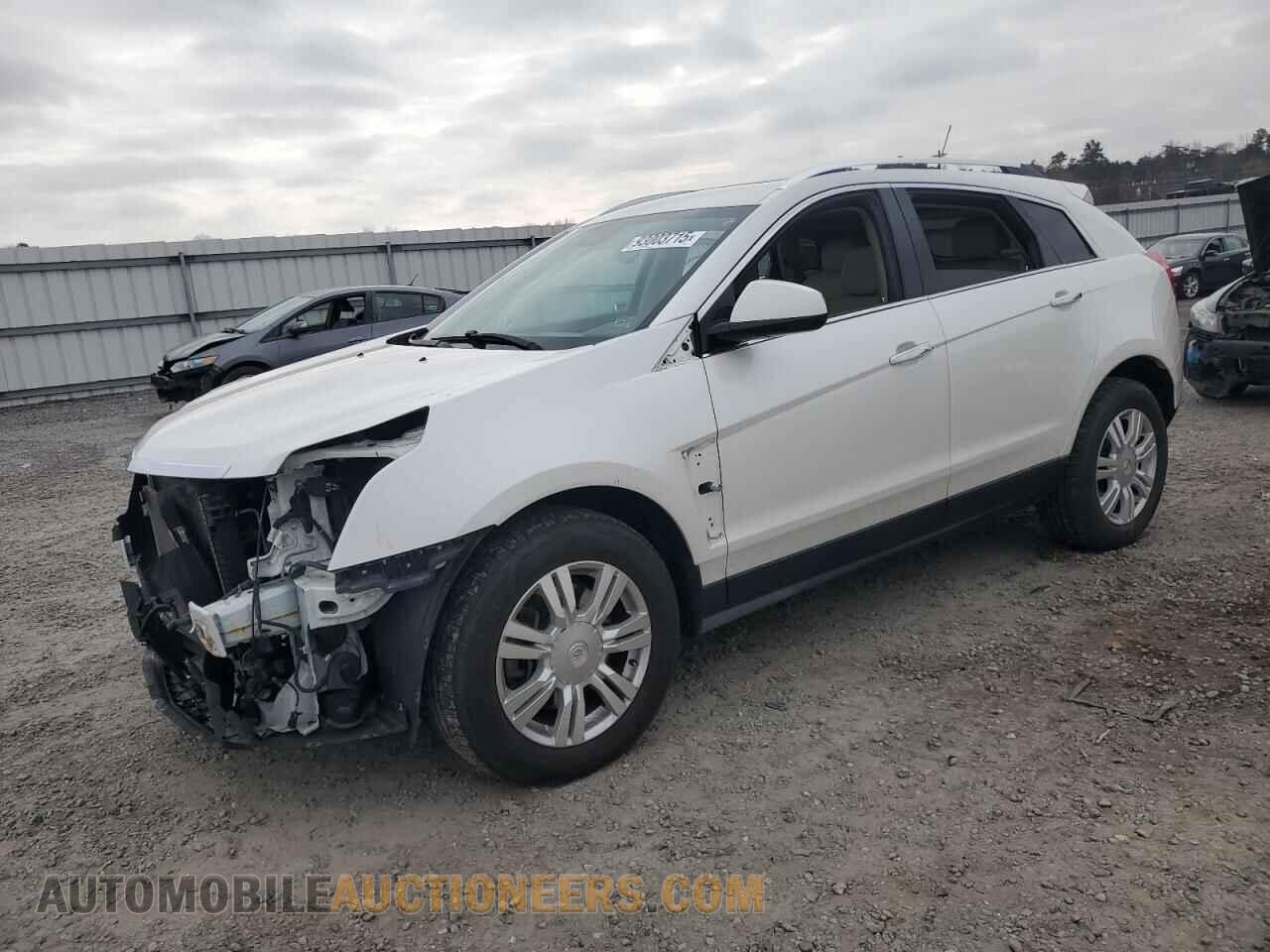 3GYFNEE38FS608209 CADILLAC SRX 2015
