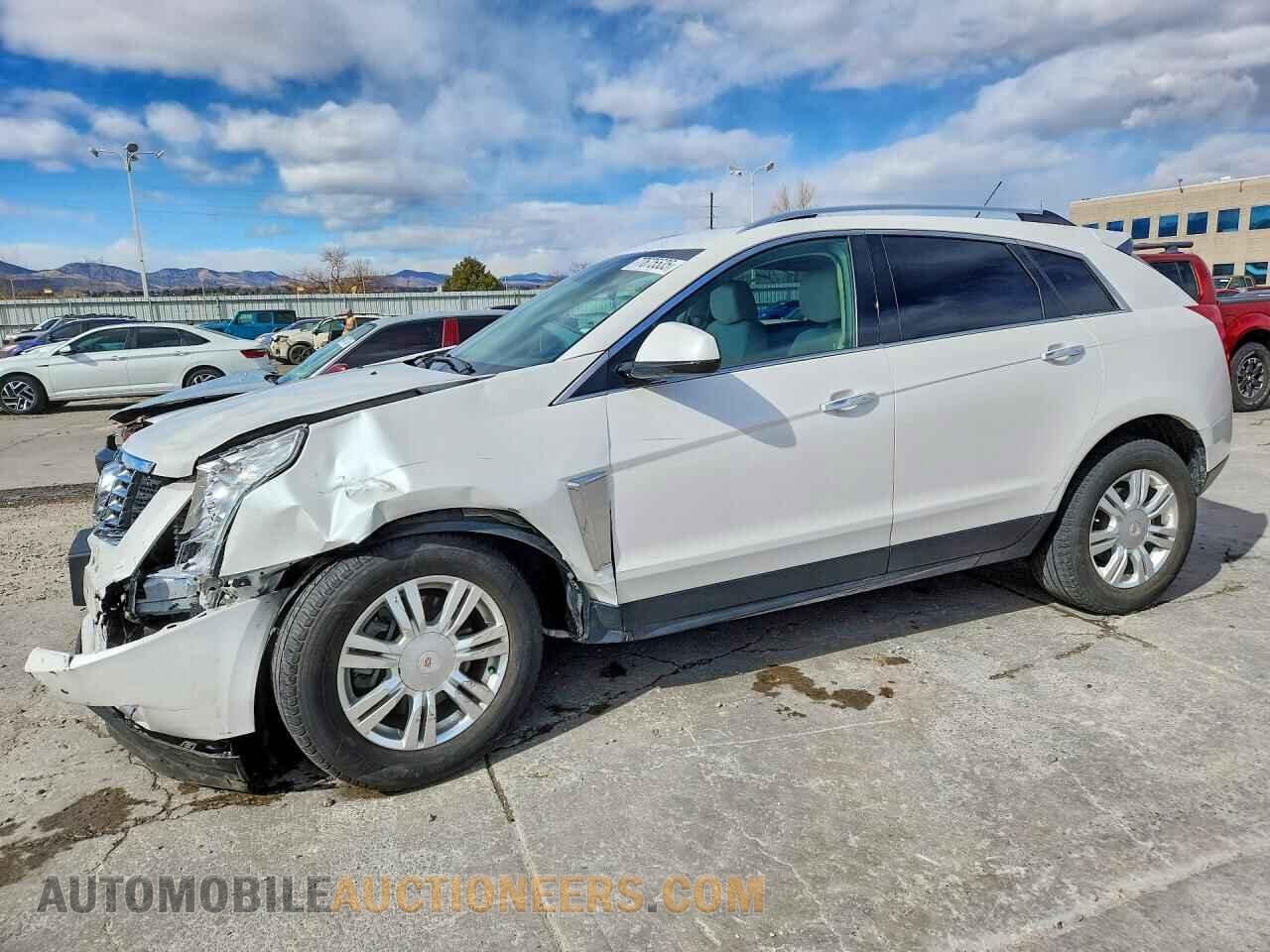 3GYFNEE39FS511570 CADILLAC SRX 2015