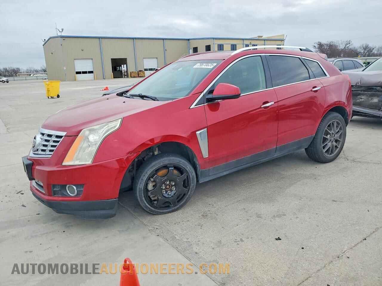 3GYFNFE35FS609162 CADILLAC SRX 2015