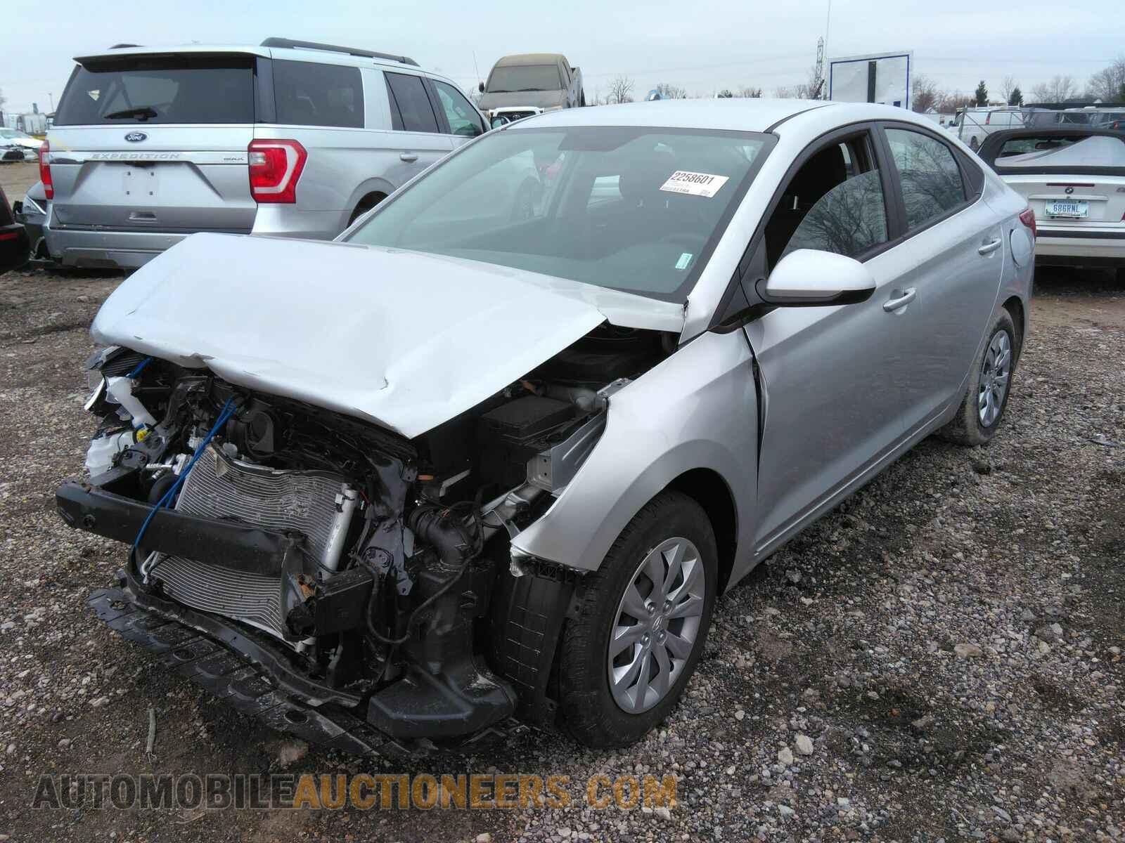 3KPC24A64ME128708 Hyundai Accent 2021