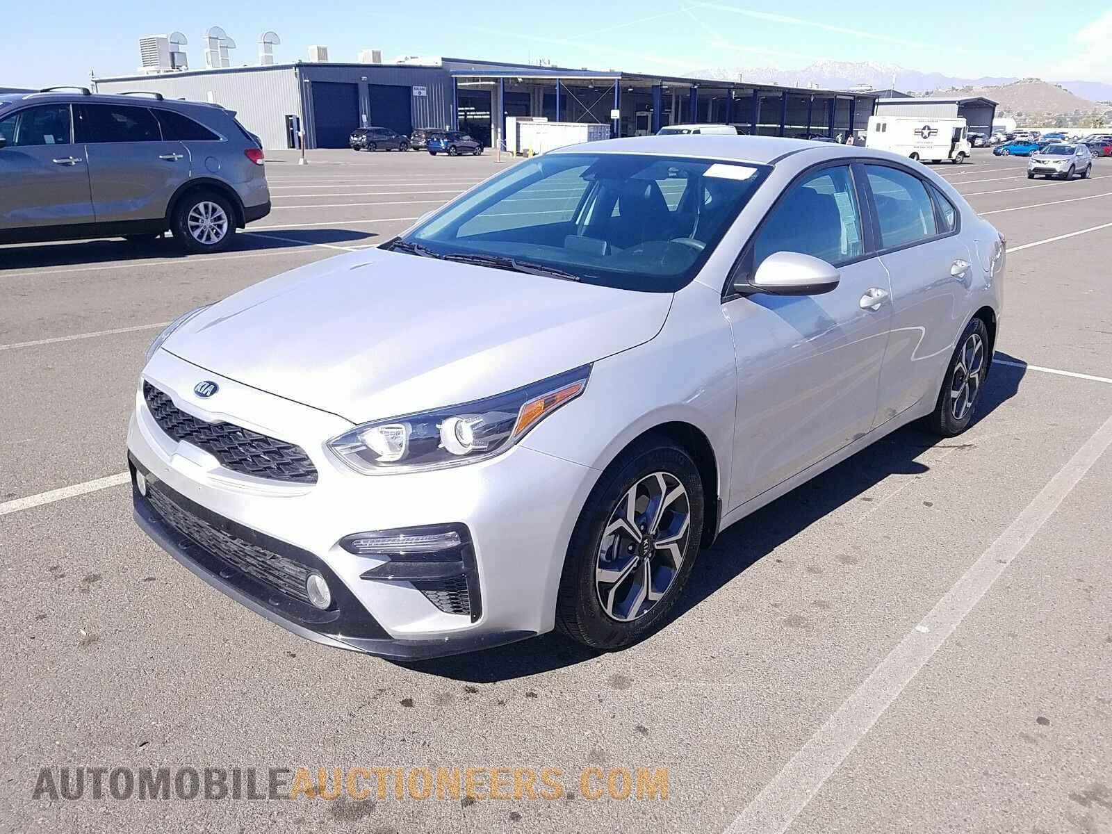 3KPF24AD7LE190887 Kia Forte 2020