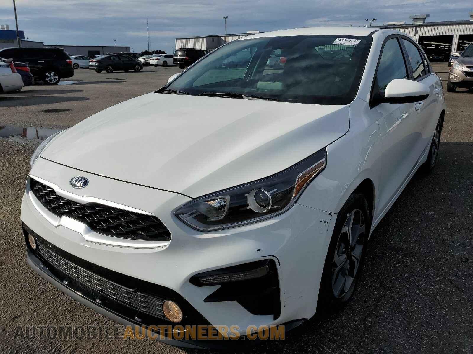 3KPF24AD7LE201077 Kia Forte 2020