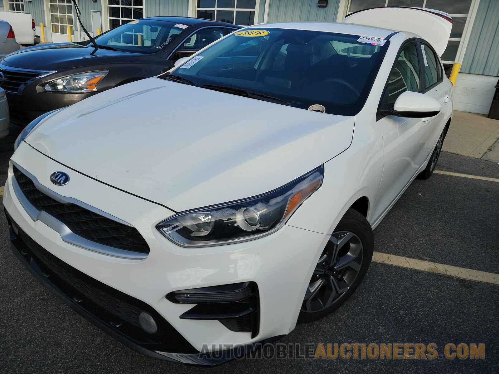 3KPF24ADXKE044756 Kia Forte 2019