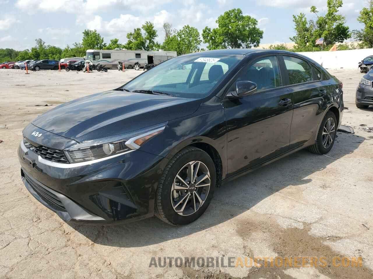 3KPF24ADXRE818255 KIA FORTE 2024