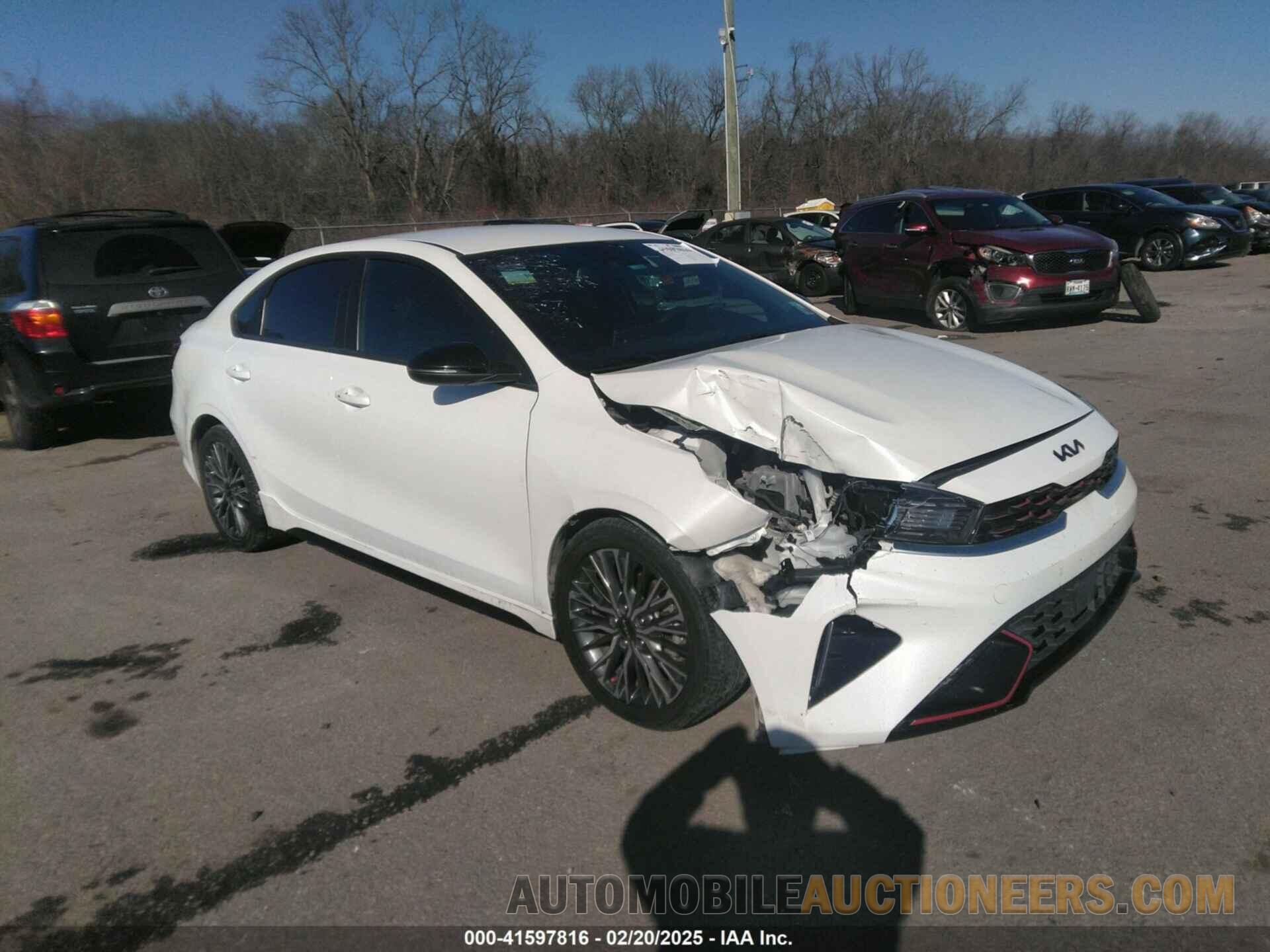 3KPF54AD4NE452598 KIA FORTE 2022