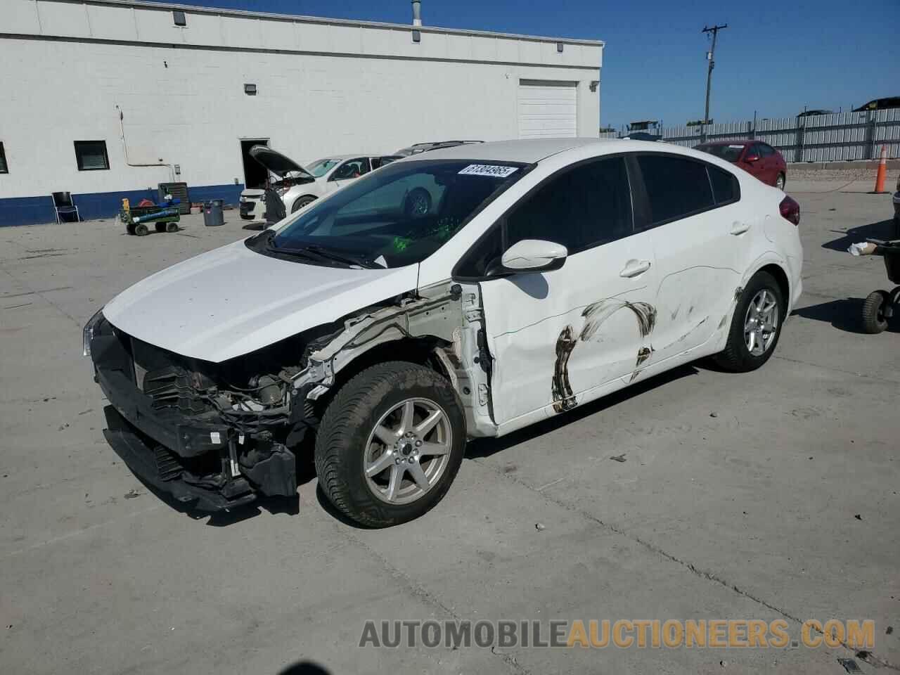 3KPFK4A72JE243485 KIA FORTE 2018