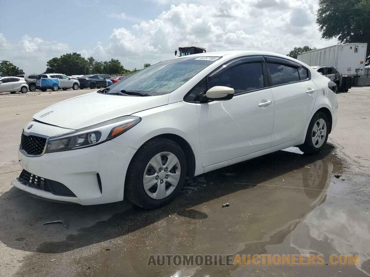 3KPFK4A74JE217695 KIA FORTE 2018