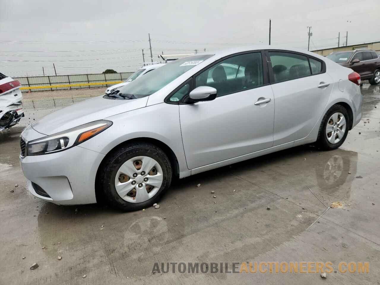 3KPFK4A75JE165624 KIA FORTE 2018