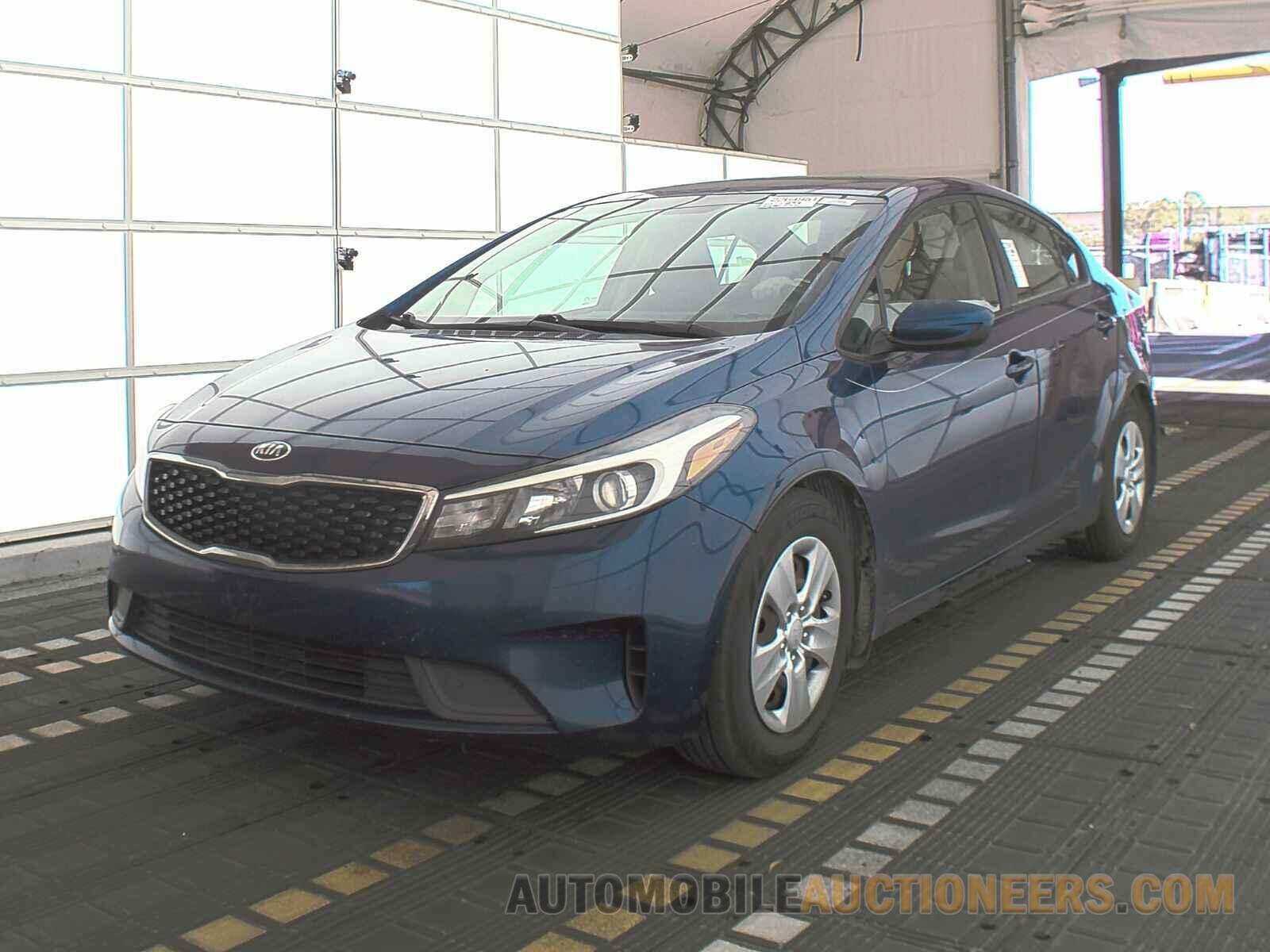 3KPFL4A75HE112798 Kia Forte LX 2017