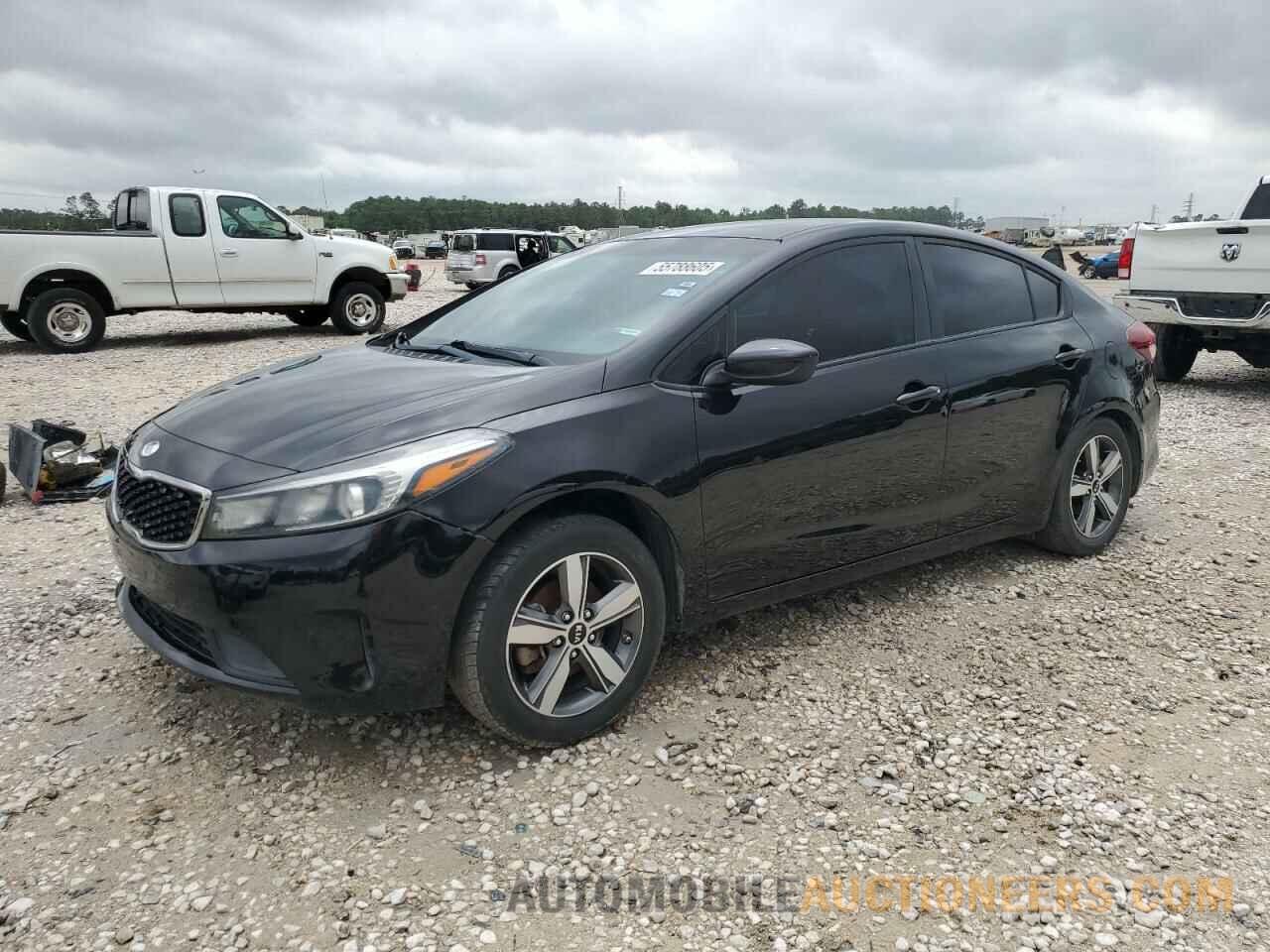 3KPFL4A77JE226131 KIA FORTE 2018