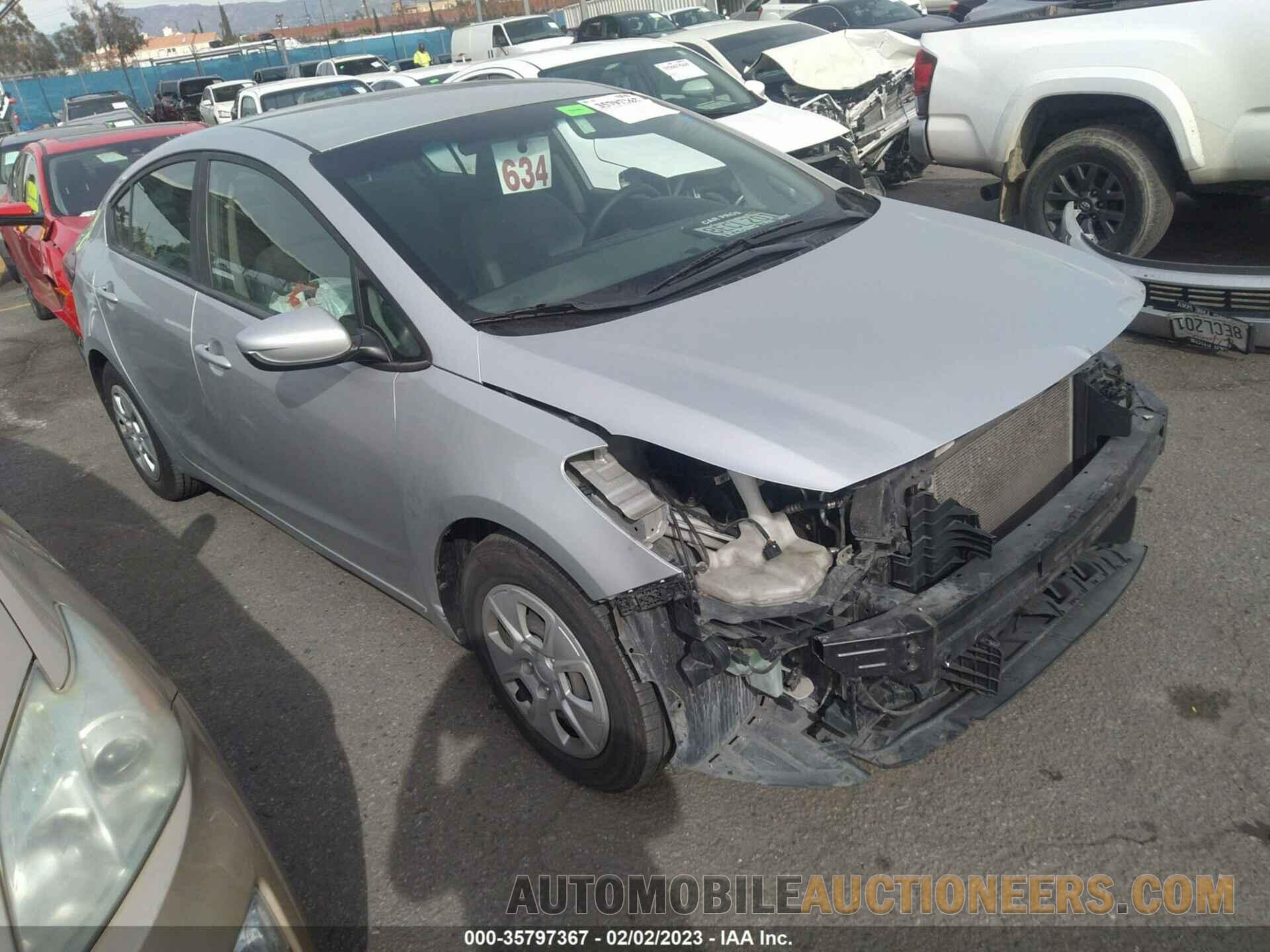 3KPFL4A79JE262239 KIA FORTE 2018