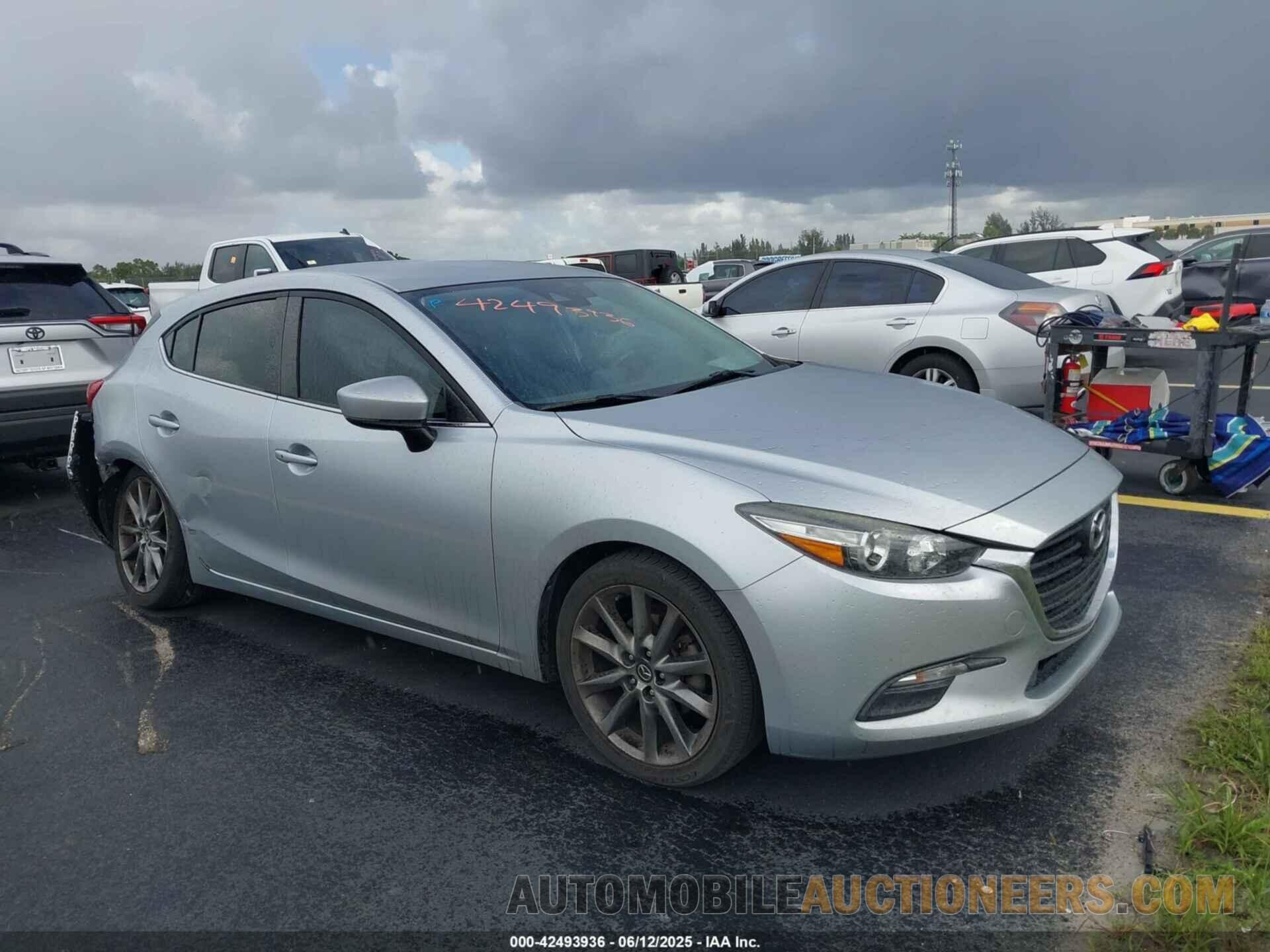 3MZBN1L33JM209153 MAZDA MAZDA3 2018