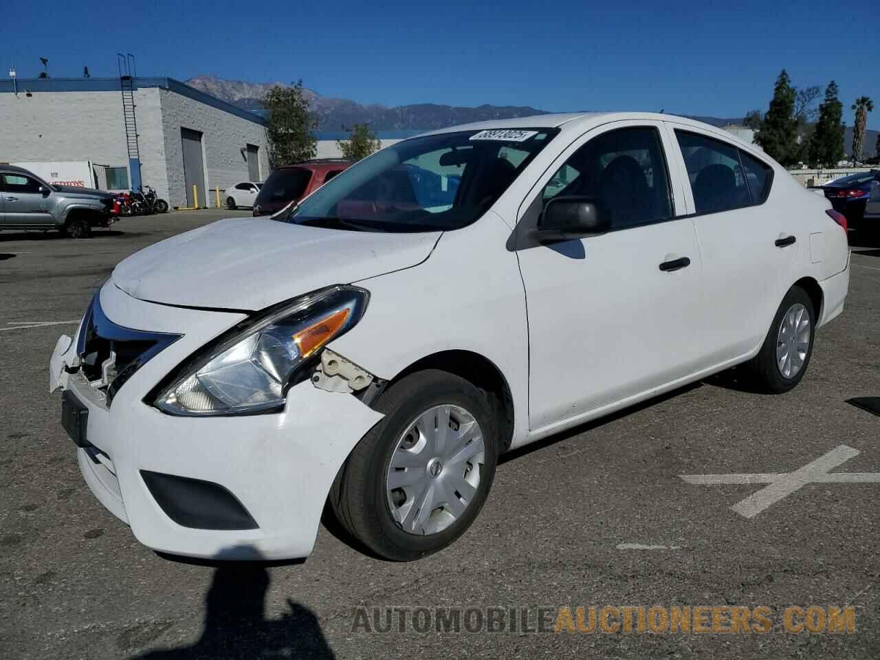 3N1CN7AP2FL846096 NISSAN VERSA 2015