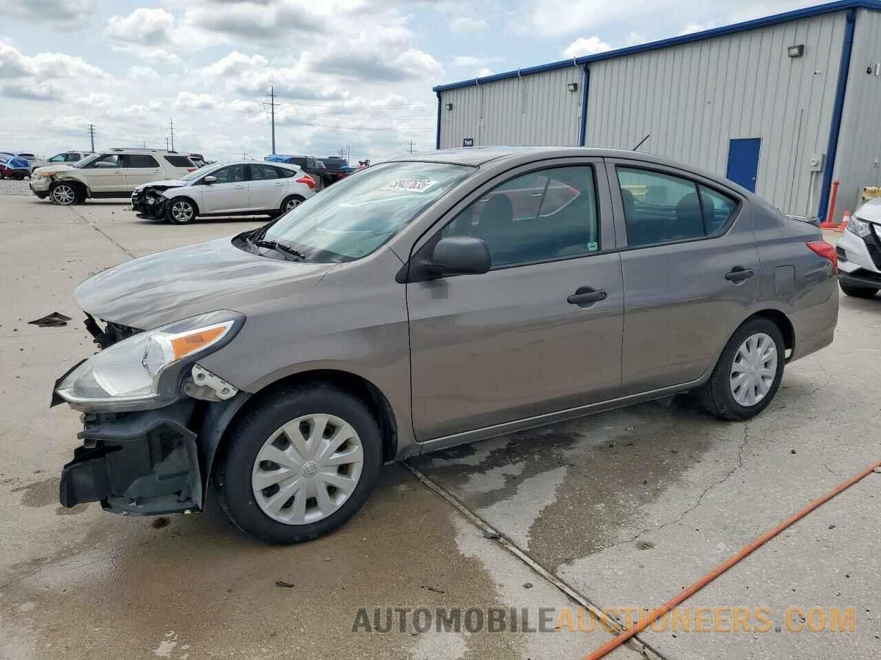 3N1CN7AP2FL955822 NISSAN VERSA 2015