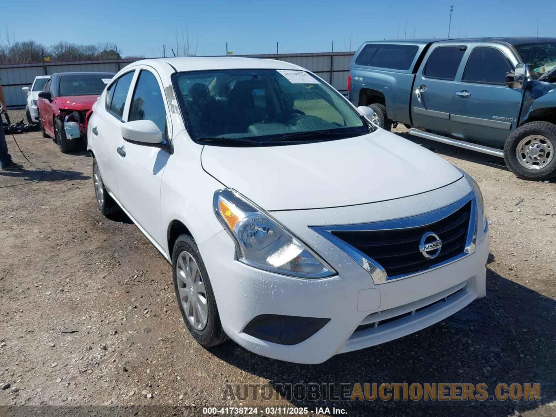 3N1CN7AP5KL828802 NISSAN VERSA 2019