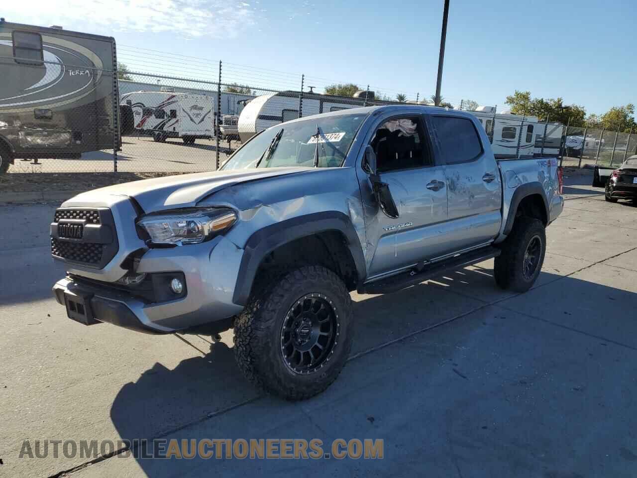3TMCZ5AN7JM123786 TOYOTA TACOMA 2018