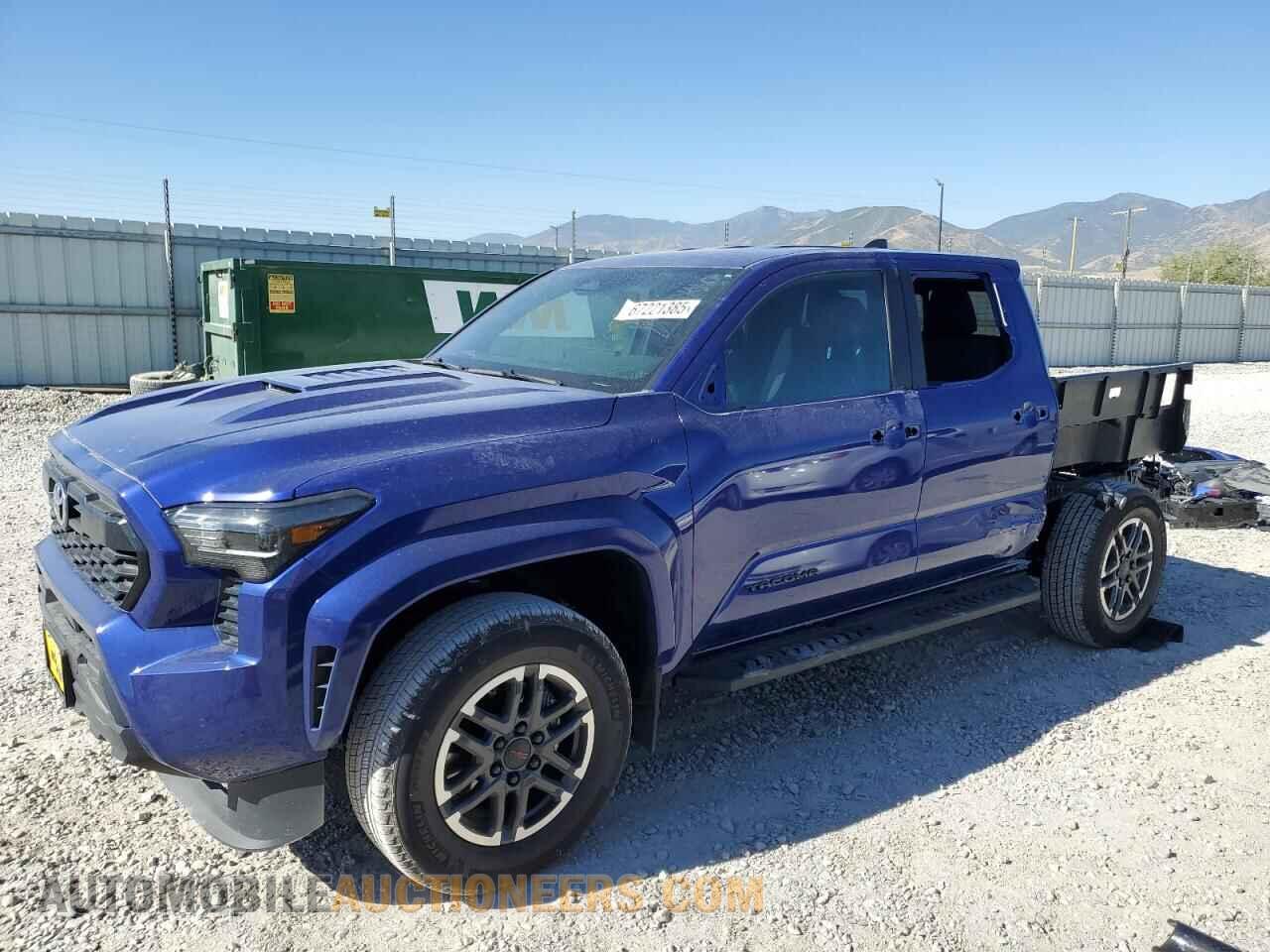 3TMKB5FN3RM000877 TOYOTA TACOMA 2024