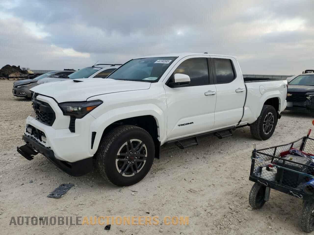 3TMLB5FNXRM014635 TOYOTA TACOMA 2024
