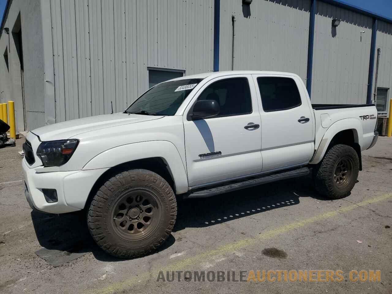 3TMLU4EN1FM203062 TOYOTA TACOMA 2015
