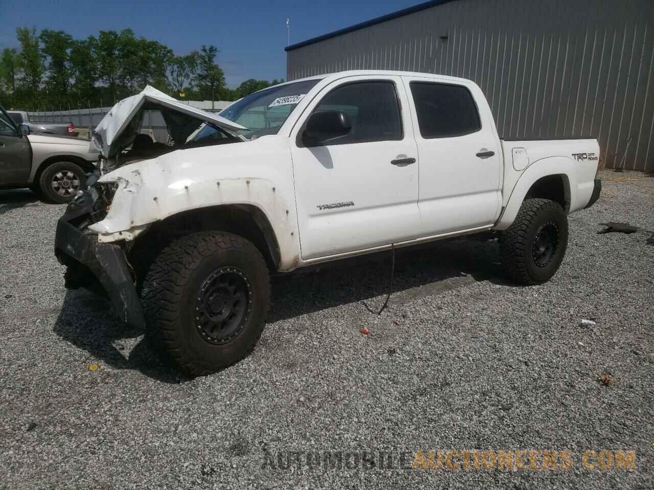 3TMLU4EN2EM162794 TOYOTA TACOMA 2014