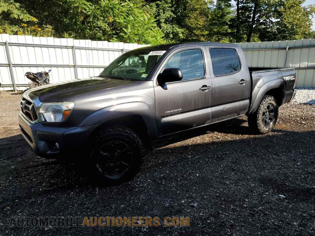 3TMLU4EN3FM201426 TOYOTA TACOMA 2015