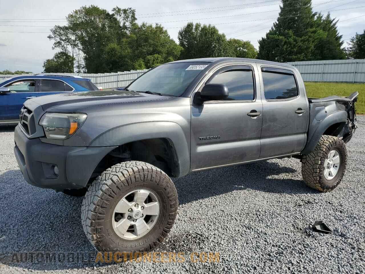 3TMLU4EN4FM190856 TOYOTA TACOMA 2015